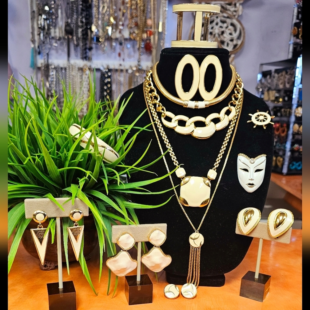 Elegant Gold and Cream Jewelry Set Lot